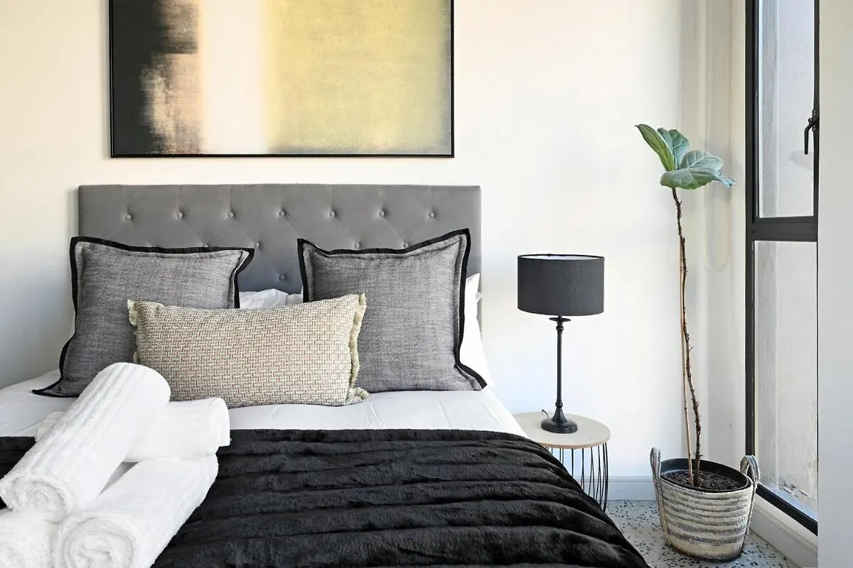 Kira - 1Br Urban Oasis With Views & Rooftop Pool Cape Town