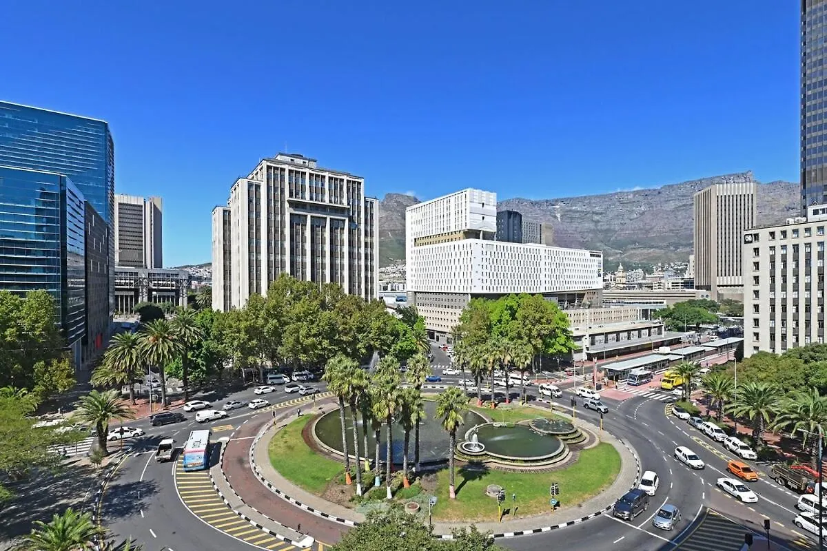 Kira - 1Br Urban Oasis With Views & Rooftop Pool Cape Town 0*,  South Africa