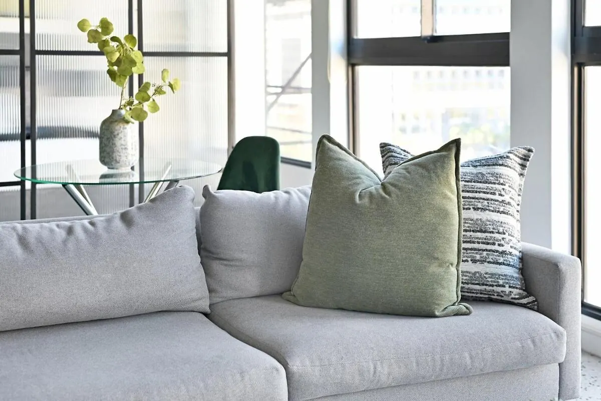 Kira - 1Br Urban Oasis With Views & Rooftop Pool Cape Town Apartment