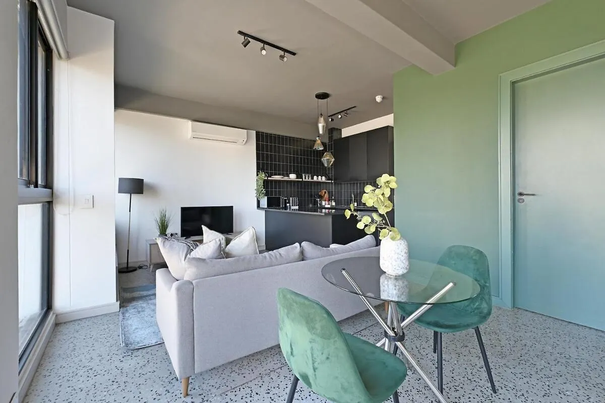 Appartement Kira - 1Br Urban Oasis With Views & Rooftop Pool Le Cap Afrique du Sud